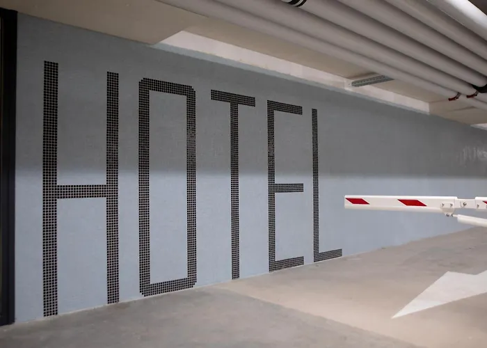 Bob W Amsterdam NoordAparthotel